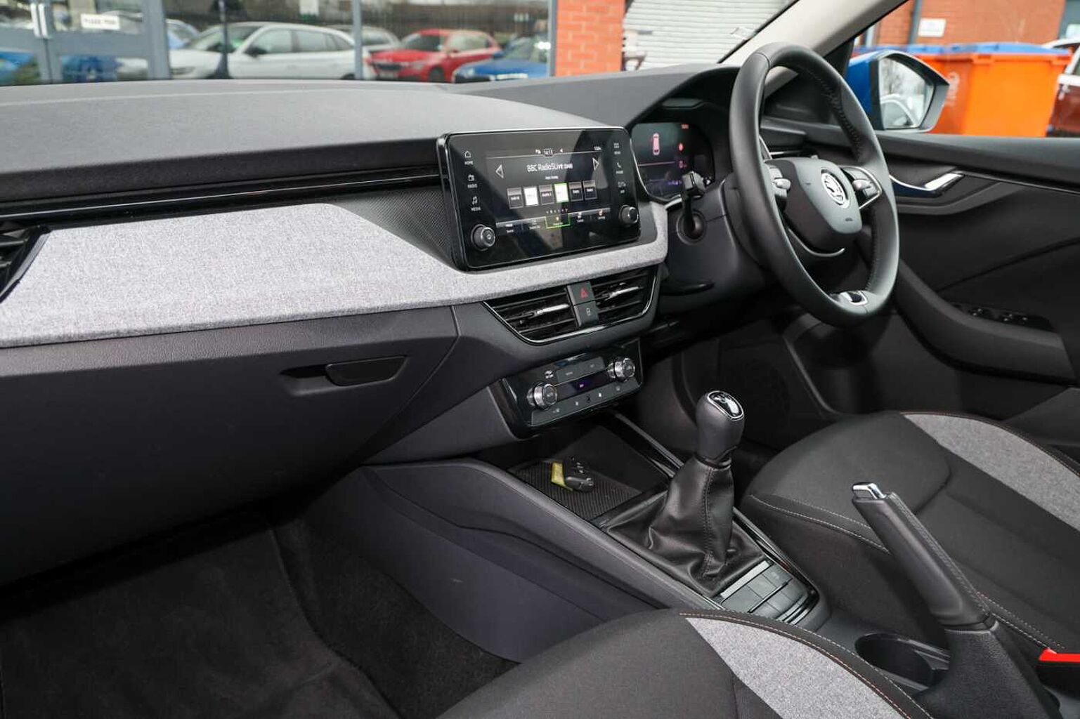 SKODA Kamiq Hatchback 1.0 TSI 95 SE 5dr