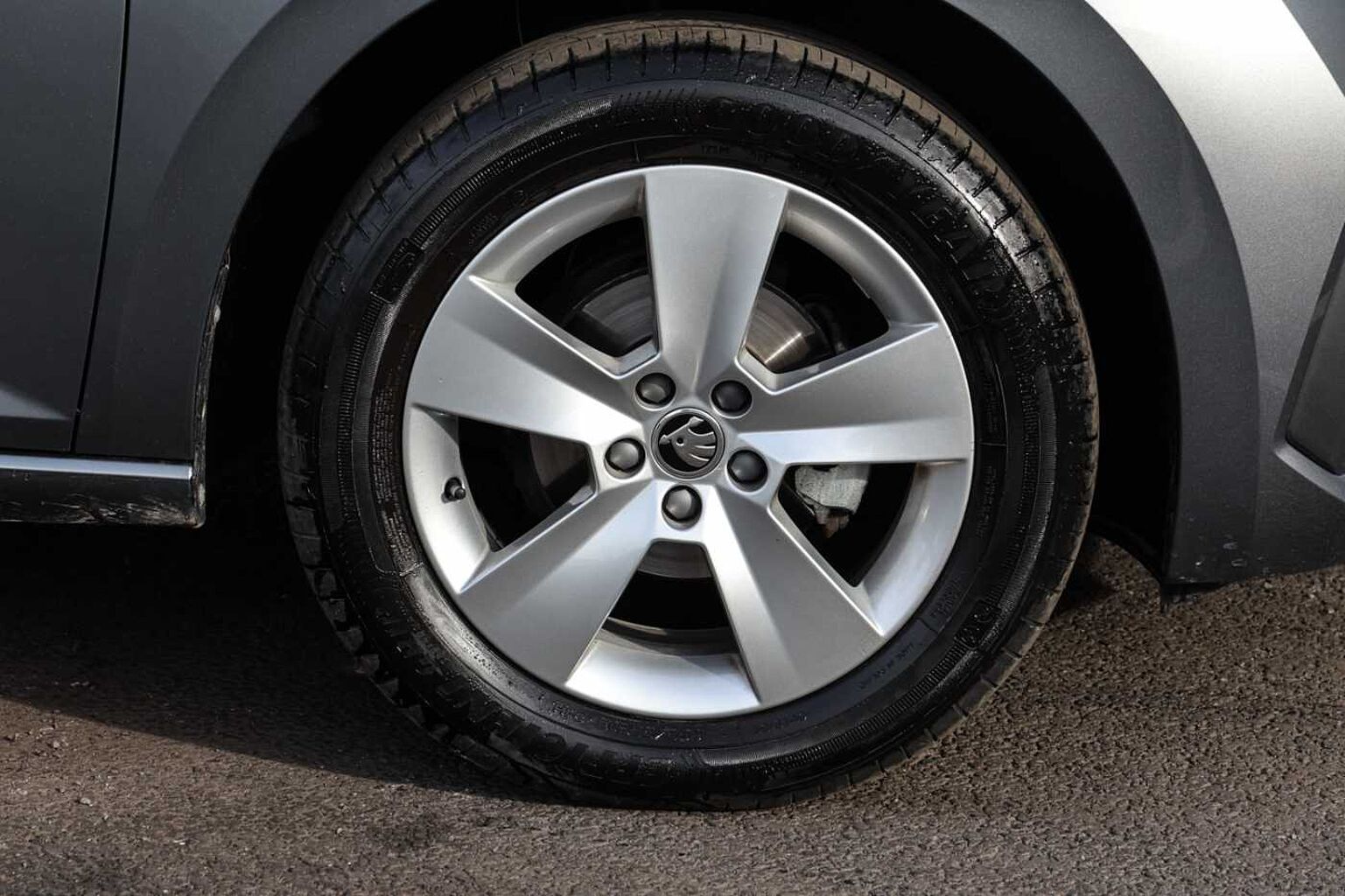 SKODA Scala 5-Dr 1.0 TSI (95ps) SE