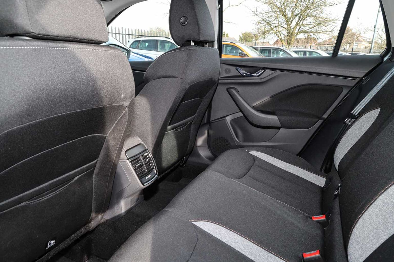 SKODA Scala 5-Dr 1.0 TSI (95ps) SE